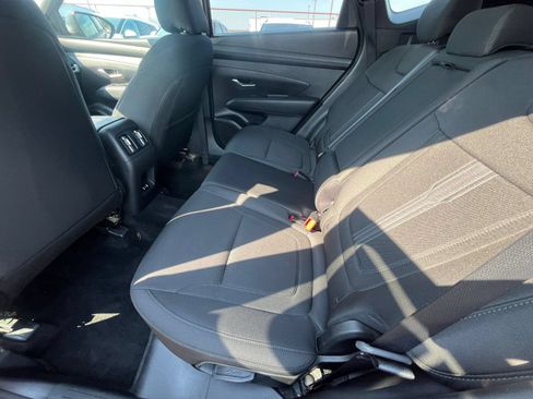 Used 2025 Hyundai Tucson SEL FWD image 23