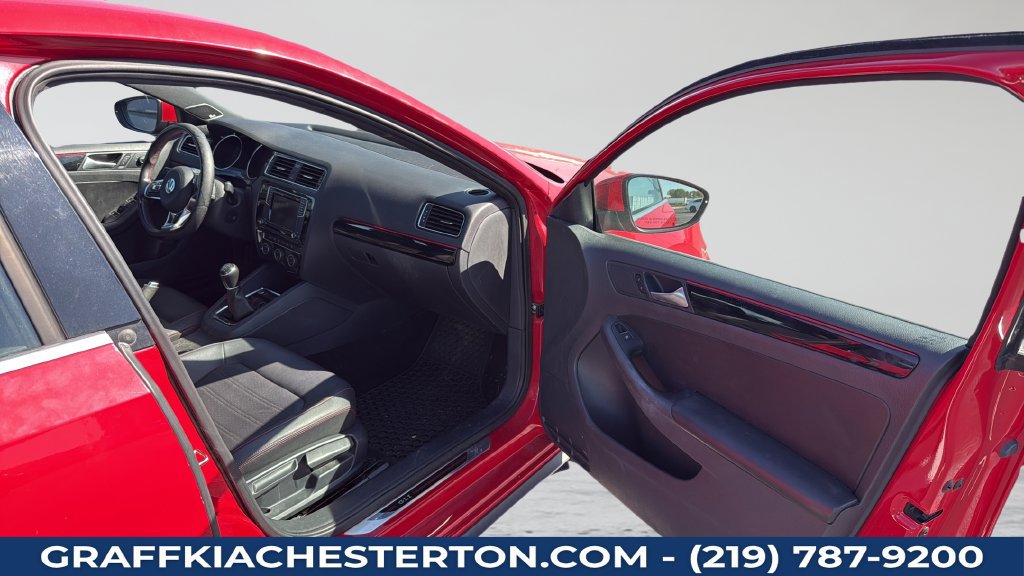 Used 2017 Volkswagen Jetta GLI FWD image 12