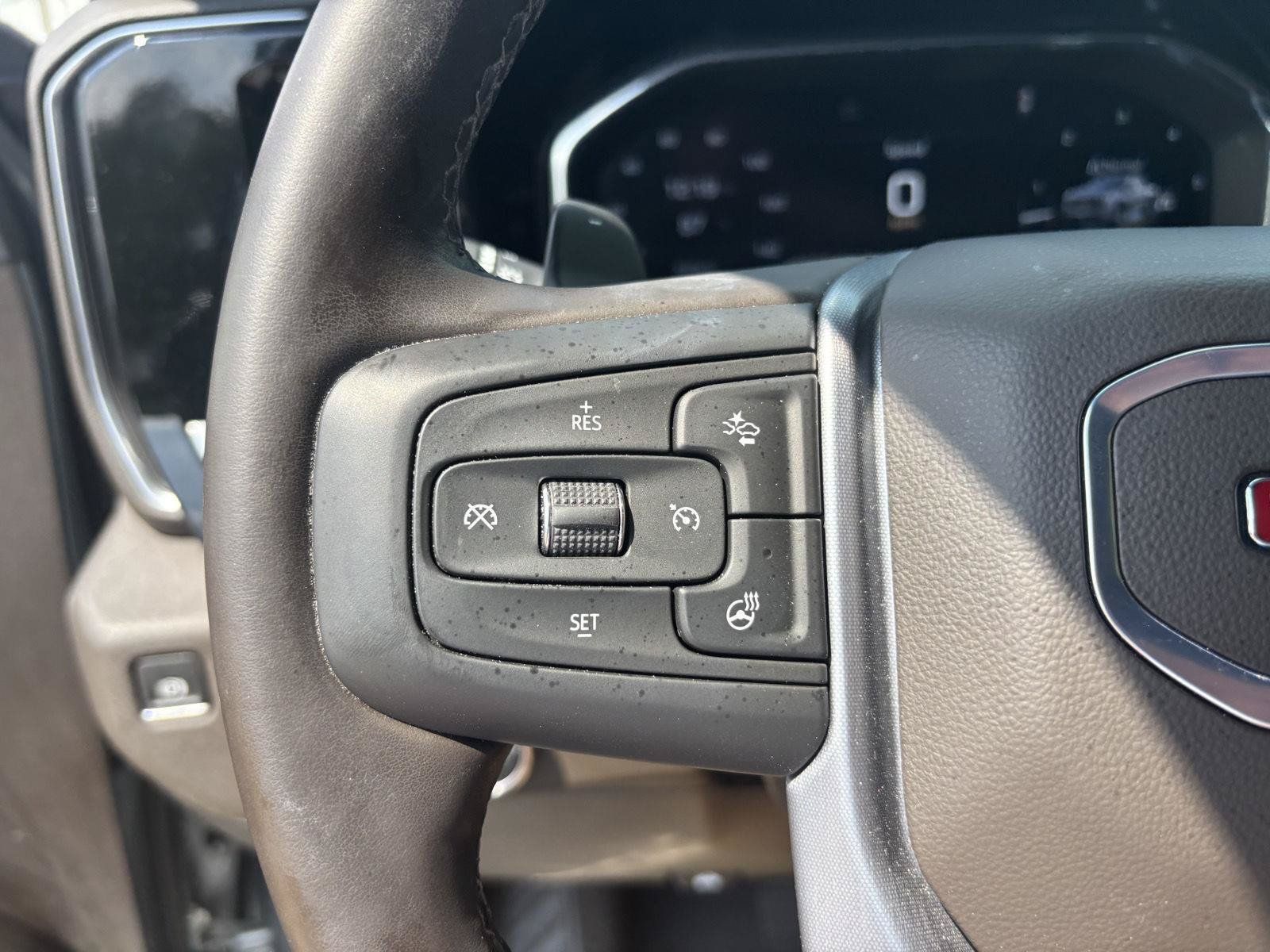 Used 2025 GMC Sierra 1500 SLT w/ SLT Premium Plus Package AWD/4WD image 18