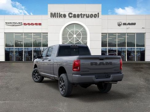 New 2026 RAM 2500 Laramie AWD/4WD image 4