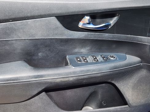 Used 2021 Kia Forte GT-Line FWD image 18
