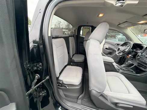 Used 2020 Chevrolet Colorado W/T w/ Custom Special Edition image 23