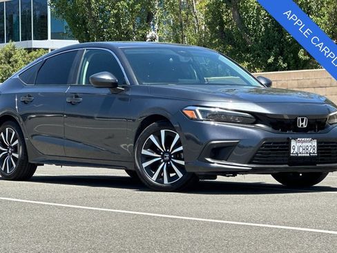 Used 2024 Honda Civic EX-L image 2