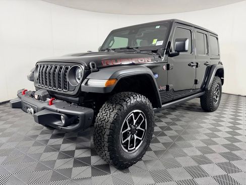 Used 2024 Jeep Wrangler Unlimited Rubicon w/ Capability Package AWD/4WD image 10