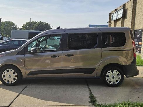 Used 2021 Ford Transit Connect XL FWD image 4