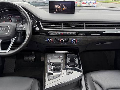 Used 2017 Audi Q7 3.0T Premium AWD/4WD image 27
