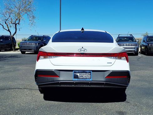 New 2026 Hyundai Elantra Blue image 5