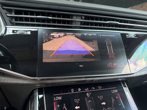 Used 2019 Audi Q8 Premium w/ Convenience Package image 5