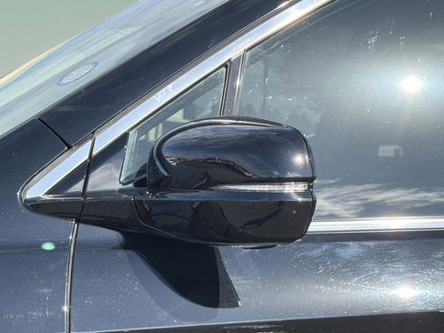 Used 2020 Honda Pilot Touring image 36