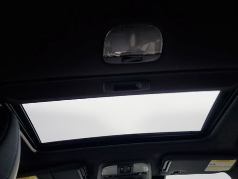 Used 2026 Subaru Crosstrek 2.5i Sport w/ Crosstrek Mirror Package AWD/4WD image 18
