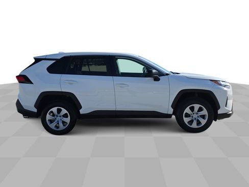 Used 2024 Toyota RAV4 LE image 9