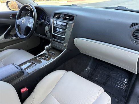Used 2012 Lexus IS 250 w/ Premium Pkg Value Edition RWD image 12