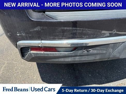 Used 2023 Chevrolet Suburban LT w/ LT Signature Plus Package AWD/4WD image 10