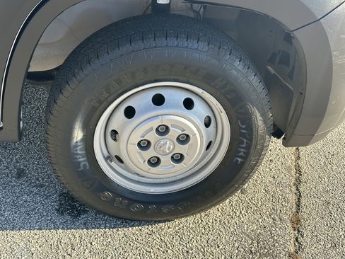 Used 2023 RAM ProMaster 2500 image 15