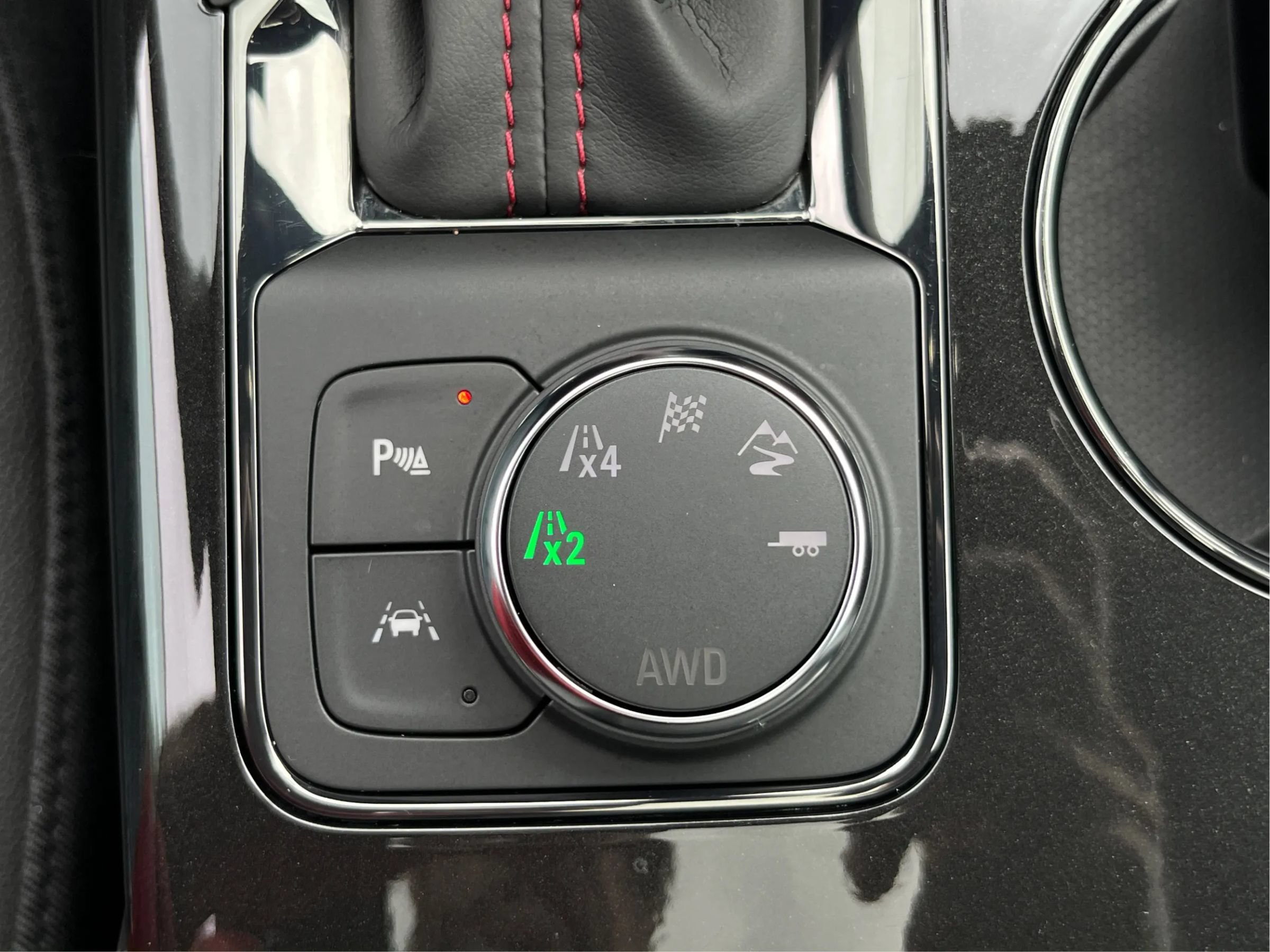 Used 2025 Chevrolet Blazer RS w/ Driver Confidence II Package AWD/4WD image 35