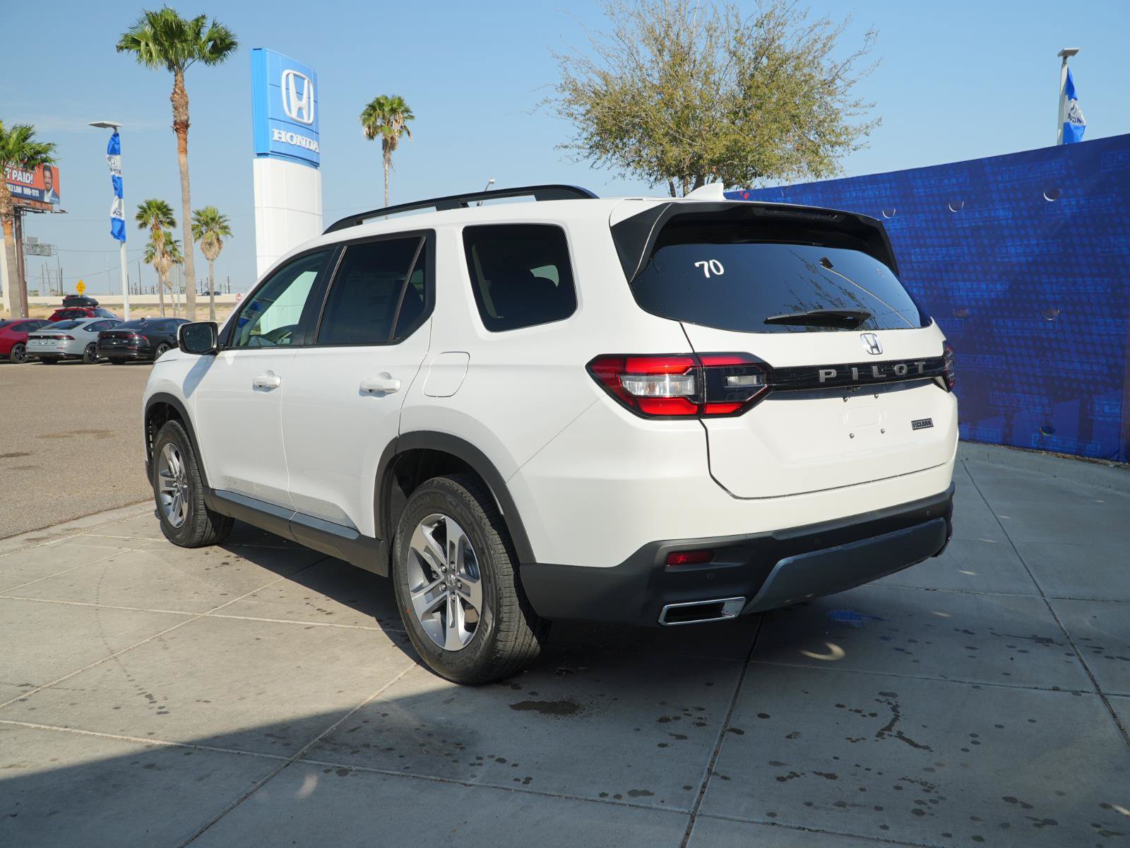 Used 2026 Honda Pilot EX-L image 10