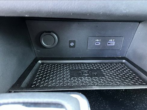 Certified 2025 Nissan Pathfinder Platinum image 15