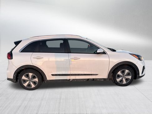 Used 2021 Kia Niro LX image 12