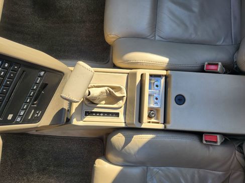 Used 1993 Cadillac Allante image 38