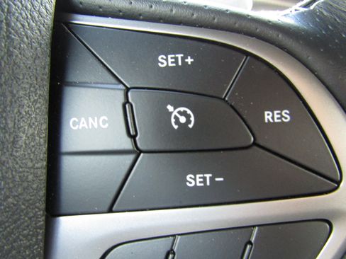 Used 2022 Dodge Challenger SRT Hellcat w/ Plus Package image 25