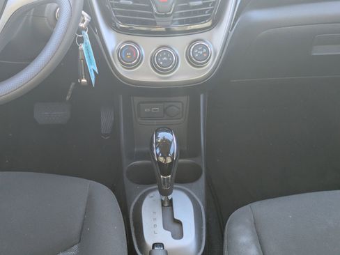 Used 2022 Chevrolet Spark LT image 19