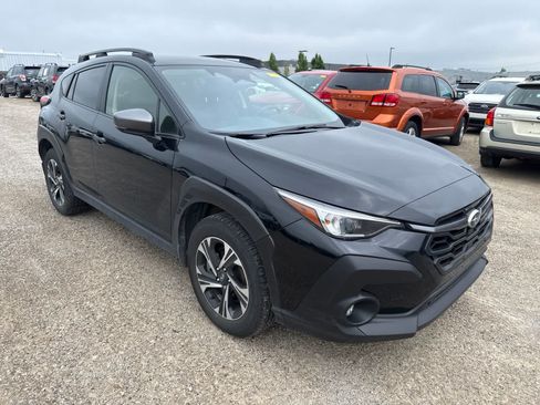 Used 2024 Subaru Crosstrek 2.0i Premium AWD/4WD image 4