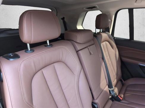 Used 2022 BMW X7 xDrive40i w/ Executive Package image 23