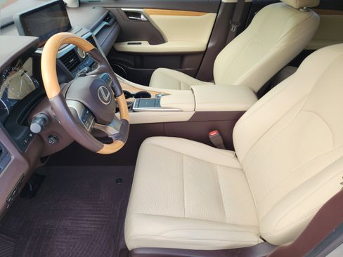Used 2020 Lexus RX 350L FWD w/ Premium Package image 5