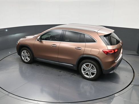 Used 2023 Mercedes-Benz GLA 250 w/ Premium Package image 29