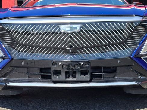 Used 2024 Cadillac Lyriq Luxury image 16