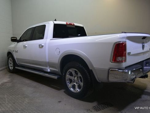 Used 2018 RAM 1500 Laramie w/ Convenience Group AWD/4WD image 10