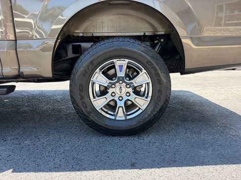 Used 2017 Ford F150 XLT w/ Equipment Group 302A Luxury AWD/4WD image 31