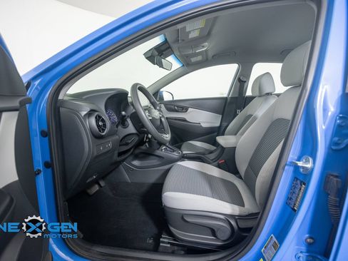 Used 2022 Hyundai Kona SE AWD/4WD image 13
