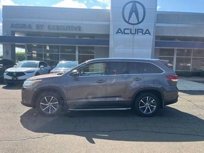 Used 2017 Toyota Highlander XLE