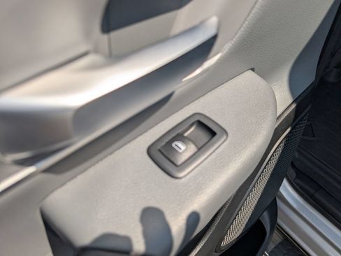 Used 2020 RAM 1500 Big Horn AWD/4WD image 13