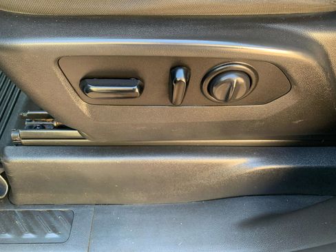 Used 2021 Chevrolet Silverado 2500 W/T w/ WT Convenience Package AWD/4WD image 24