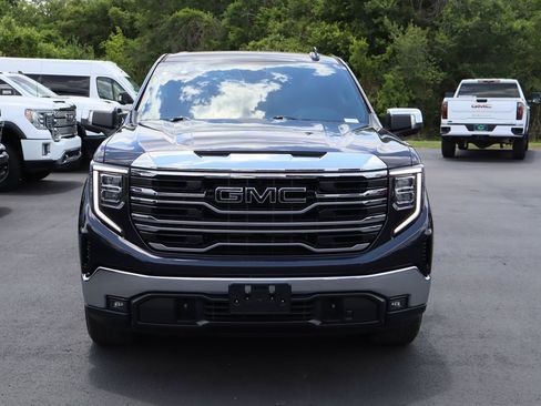Certified 2023 GMC Sierra 1500 SLT w/ SLT Premium Package AWD/4WD image 4