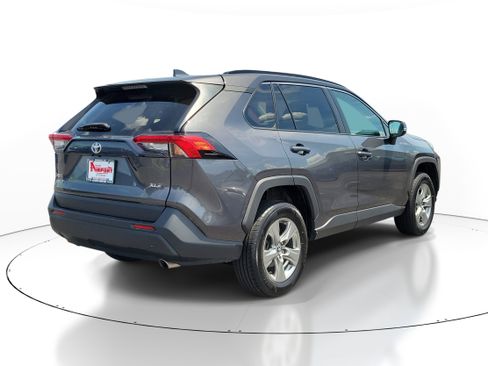 Used 2024 Toyota RAV4 XLE FWD image 4