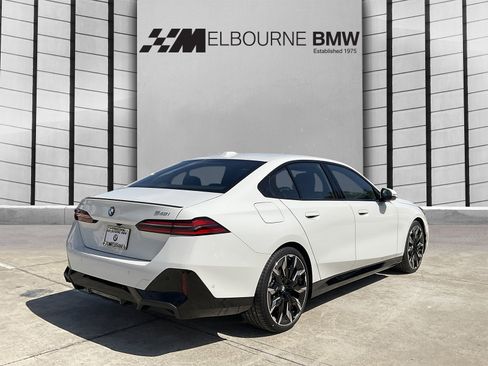 New 2026 BMW 540i xDrive w/ M Sport Package image 4