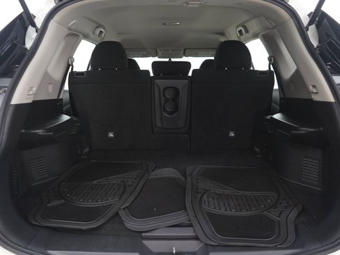 Used 2014 Nissan Rogue S FWD image 9