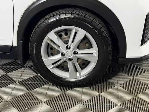 Used 2022 Nissan Kicks S image 14