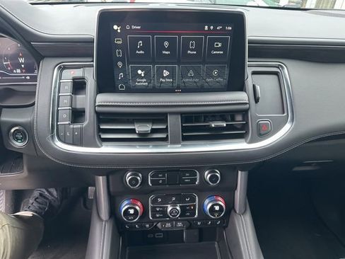 Used 2024 GMC Yukon SLT image 16