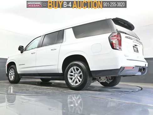 Used 2023 Chevrolet Suburban LT AWD/4WD image 23