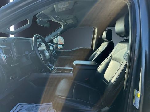 Used 2025 Ford F350 Lariat image 9