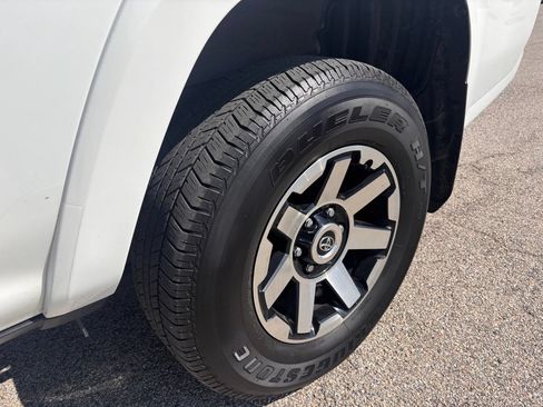 Used 2023 Toyota 4Runner TRD Off-Road Premium w/ Off Road Premium Plus Package AWD/4WD image 13