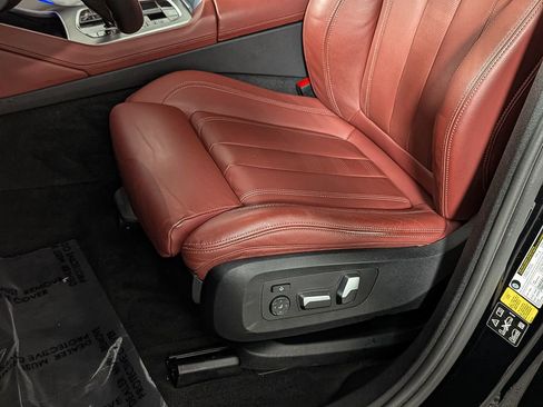 Used 2022 BMW X6 xDrive40i w/ Premium Package image 18