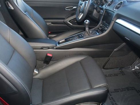 Certified 2024 Porsche 718 Boxster image 22