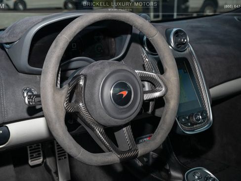 Used 2018 McLaren 570S Coupe RWD image 20