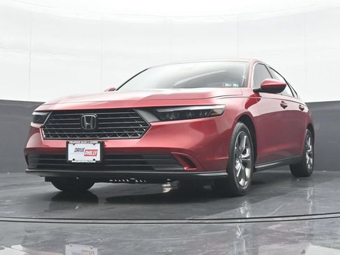 Used 2024 Honda Accord EX image 25