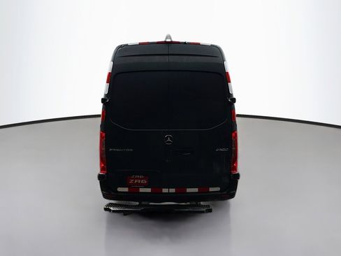 Used 2019 Mercedes-Benz Sprinter 170 image 4